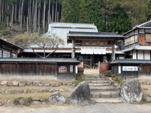 奈良県の曽爾村のやど「木治屋」